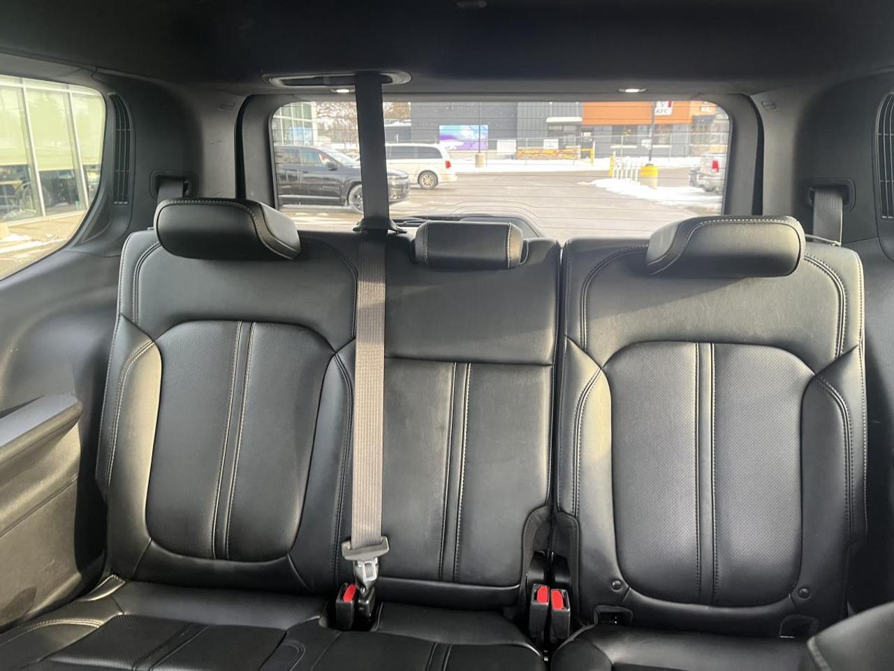 2023 Jeep Wagoneer Series III 4x4 @ 3.99% for 60 mo Photo