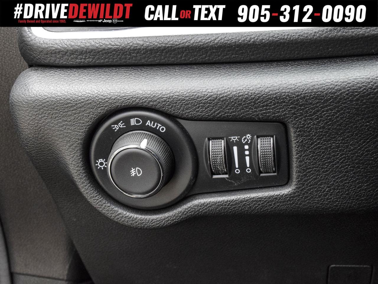 2024 Chrysler Pacifica LIMITED   FULL SUNROOF   S APPEARANCE PKG Photo