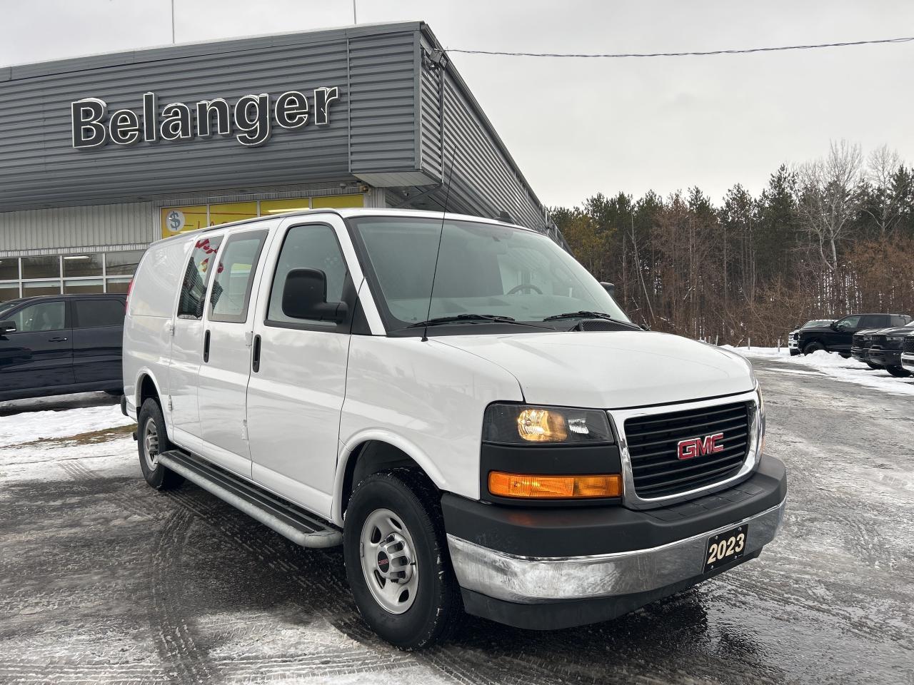 2023 GMC Savana Cargo Van 2500 Photo