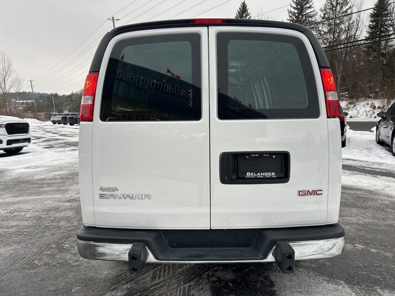 2023 GMC Savana Cargo Van 2500 Photo