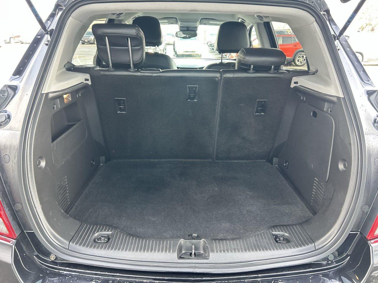 2021 Chevrolet Trax LT Low KMs Leather AWD Heated Seats Photo