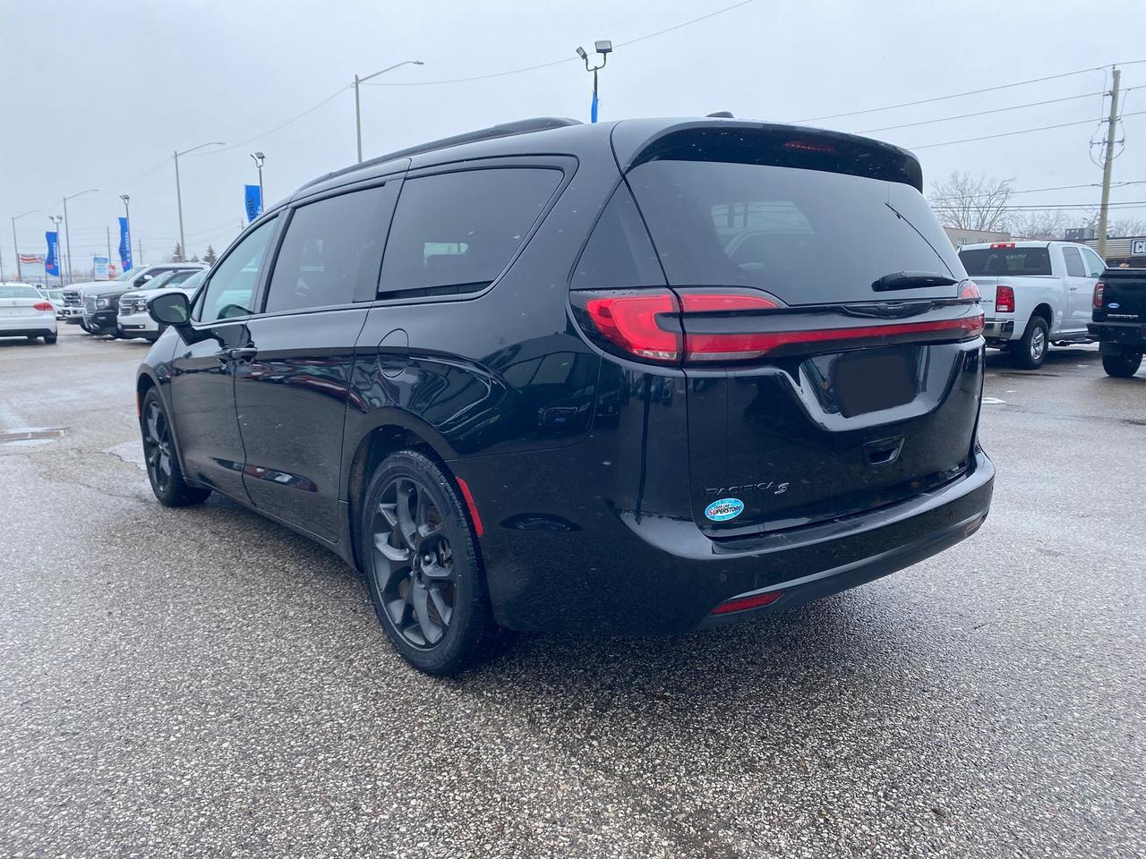 2023 Chrysler Pacifica Touring S ~Heated Leather ~Moonroof~Bluetooth ~Cam Photo