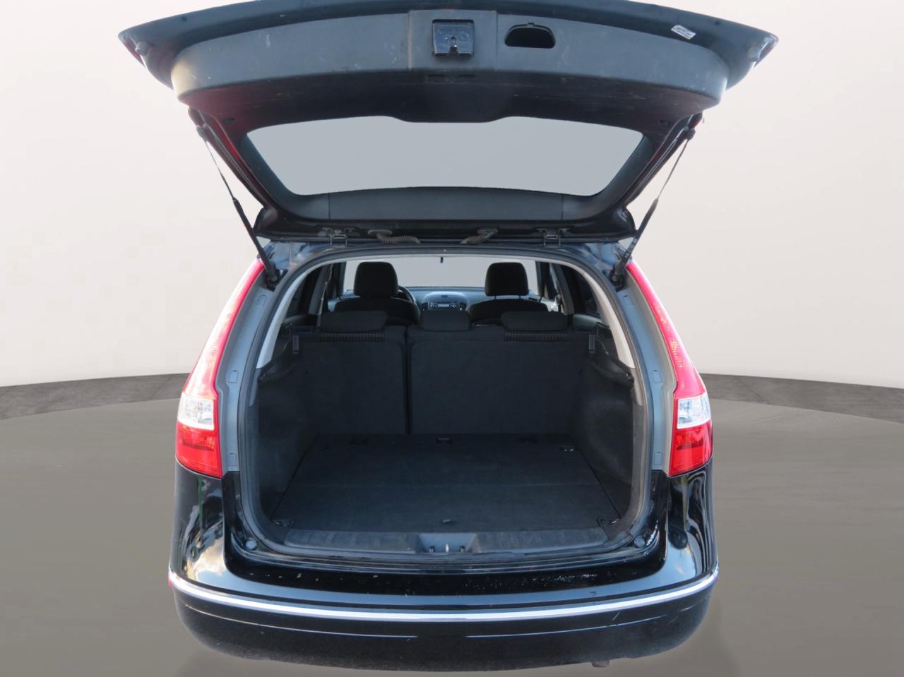 2011 Hyundai Elantra Touring 4dr Wgn Auto GL Photo