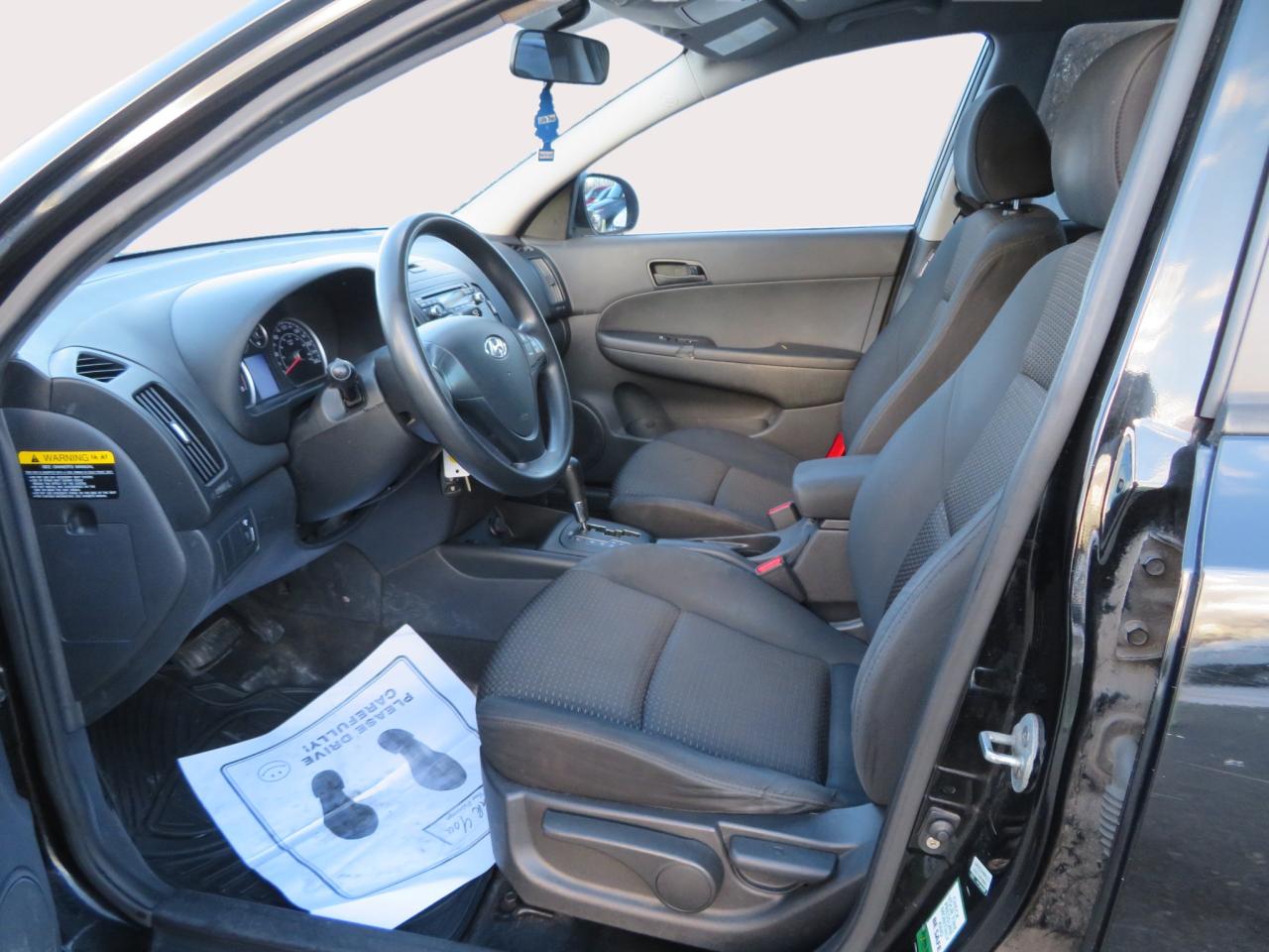 2011 Hyundai Elantra Touring 4dr Wgn Auto GL Photo