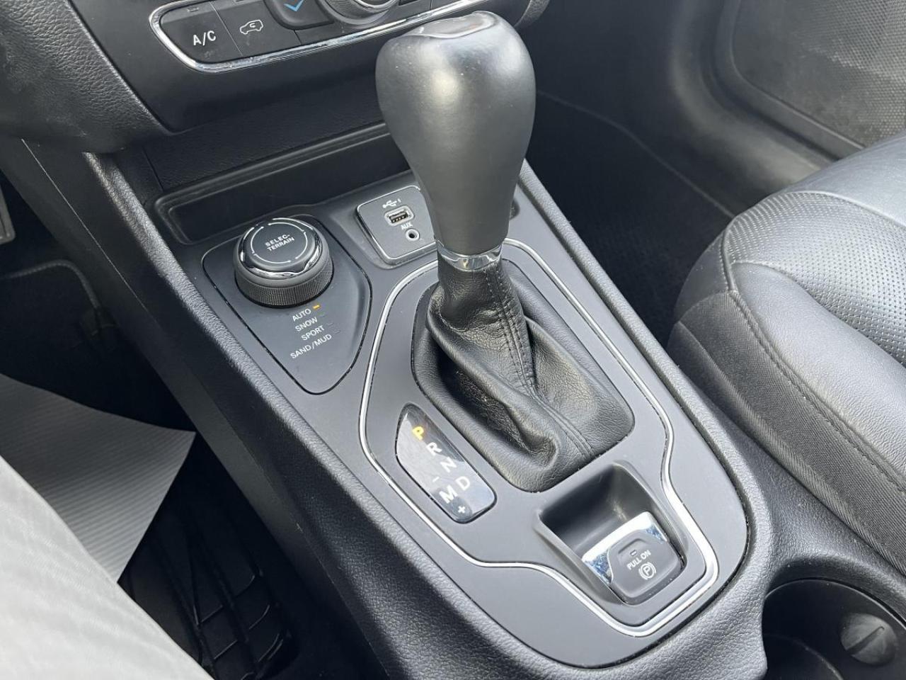 2021 Jeep Cherokee 80th Anniversary 4x4 Photo