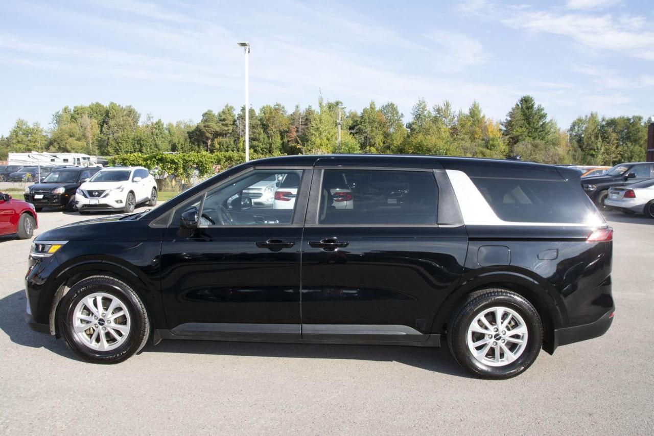 2022 Kia Carnival LX Photo