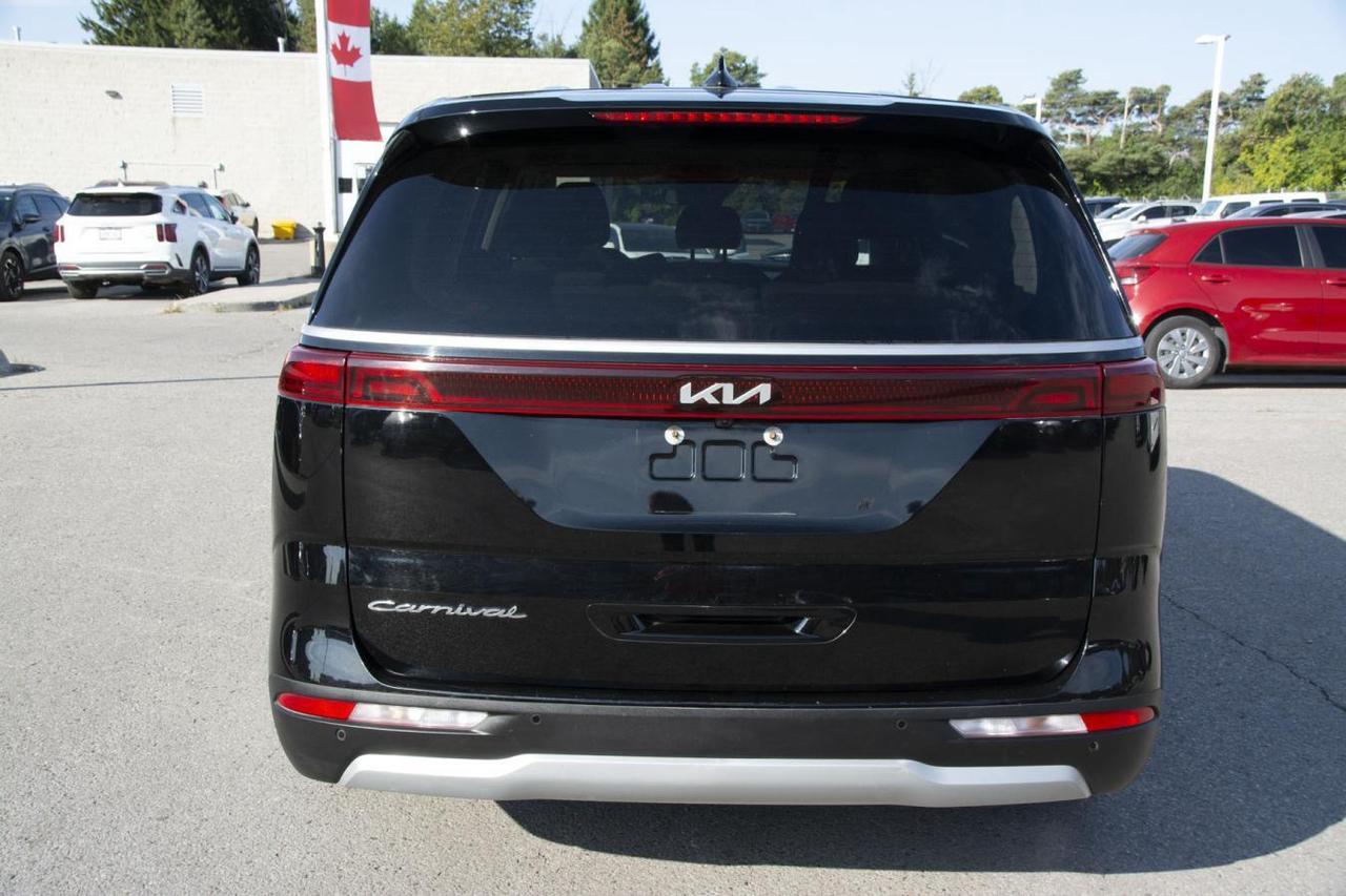 2022 Kia Carnival LX Photo