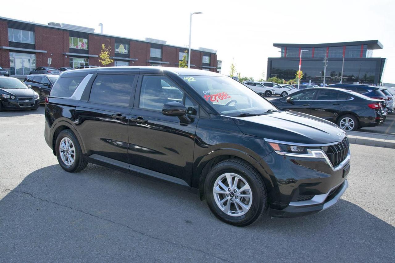 2022 Kia Carnival LX Photo