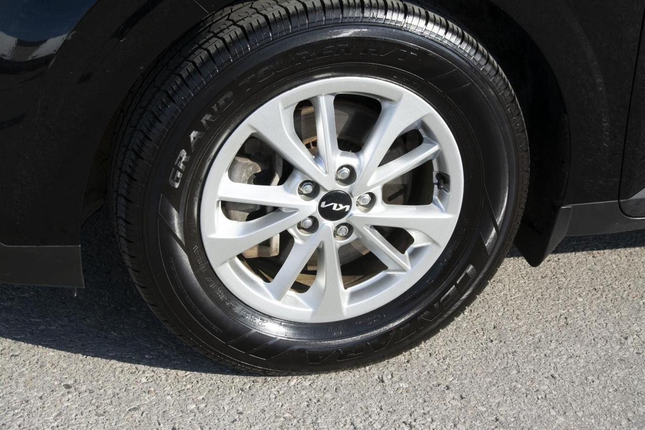 2022 Kia Carnival LX Photo