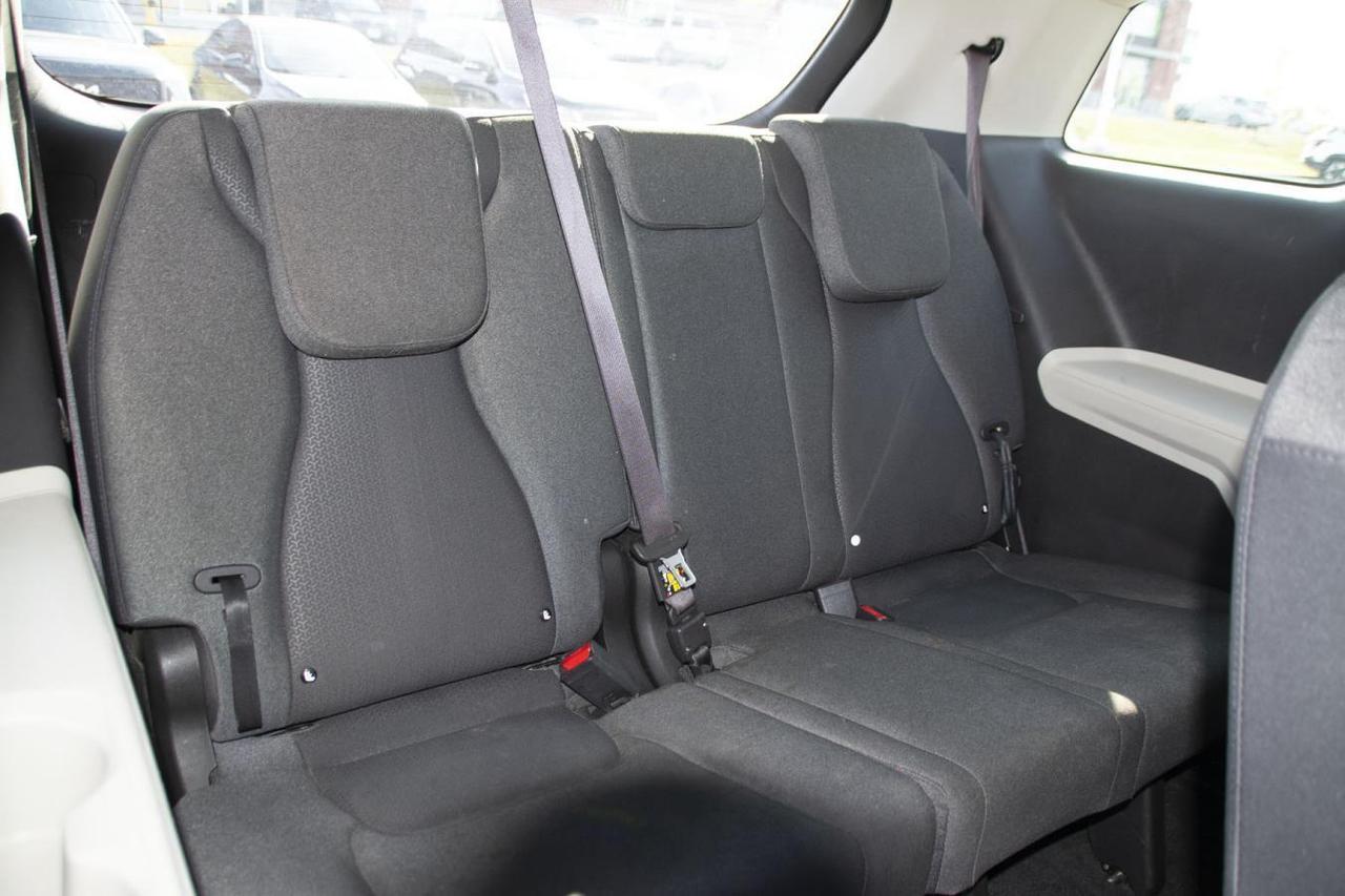 2022 Kia Carnival LX Photo