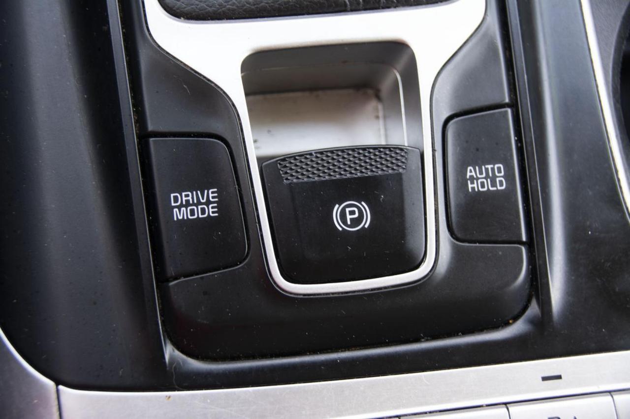 2022 Kia Carnival LX Photo