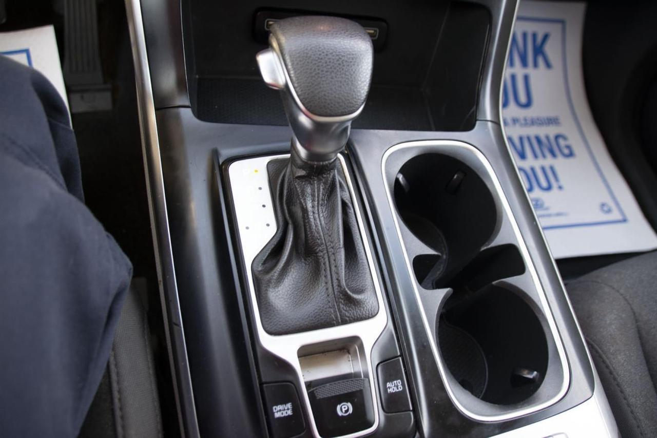 2022 Kia Carnival LX Photo