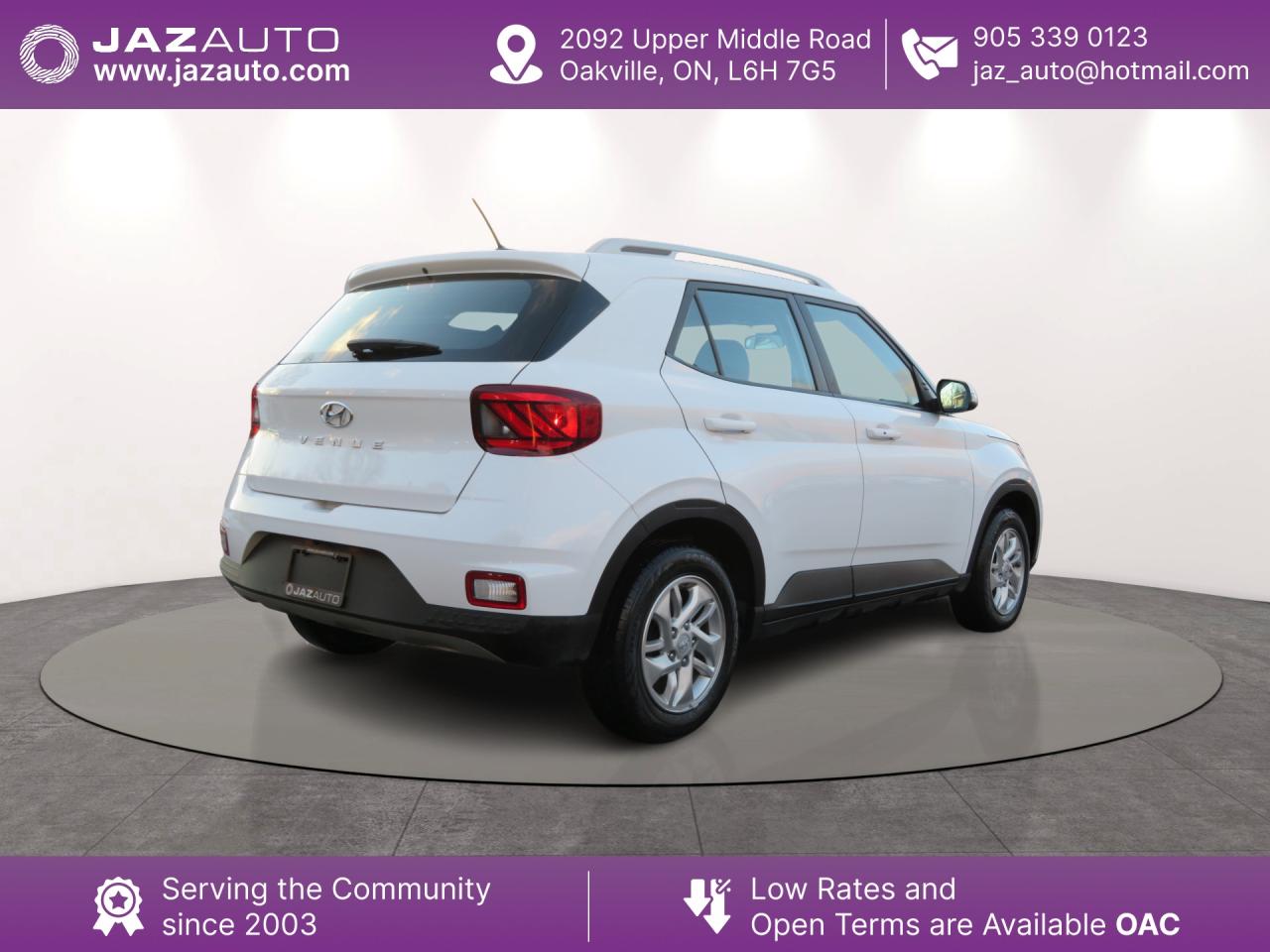 2023 Hyundai Venue Preferred IVT Photo3