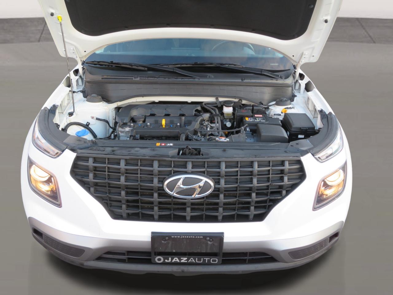 2023 Hyundai Venue Preferred IVT Photo