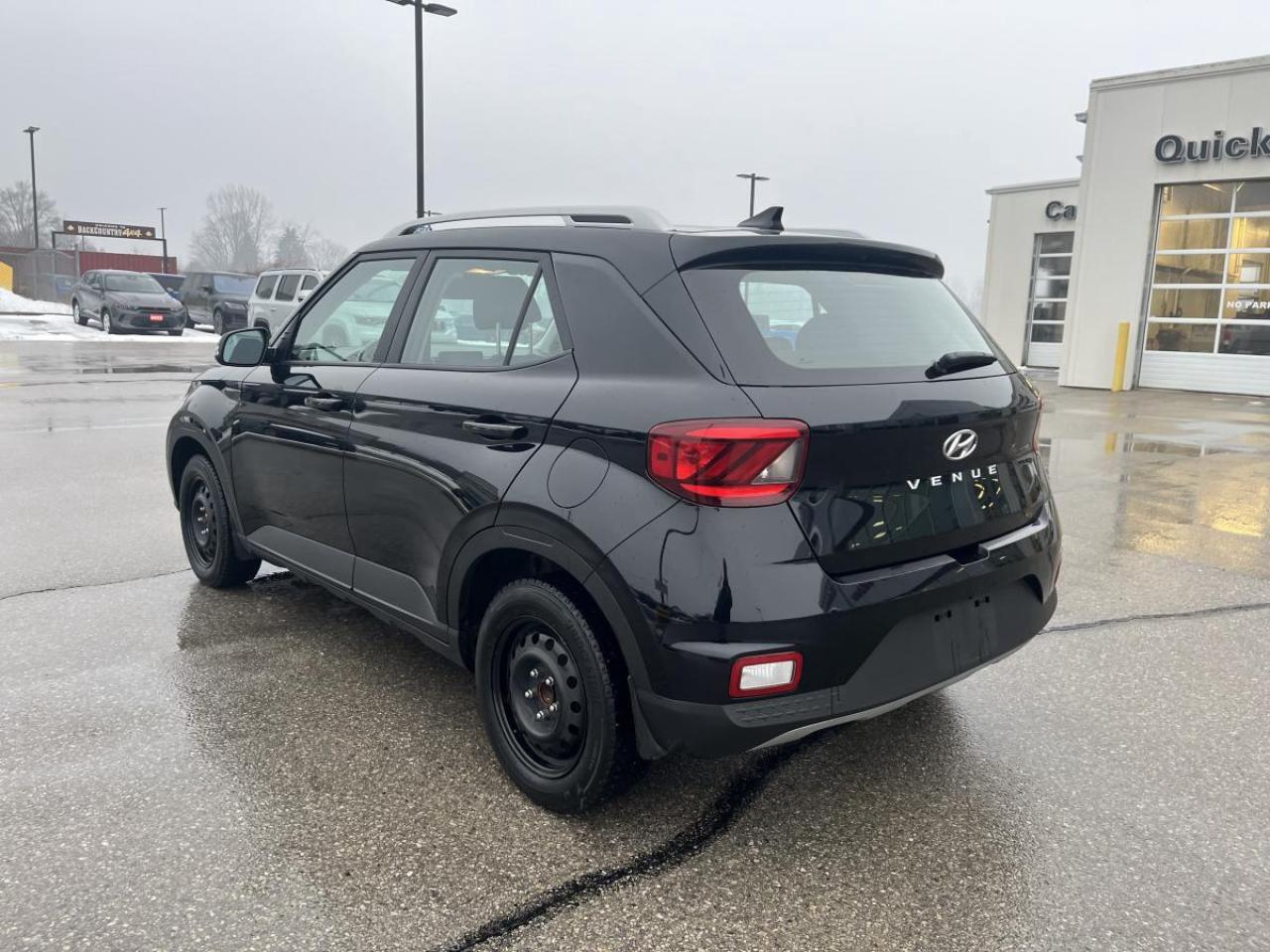 2021 Hyundai Venue Preferred IVT Photo