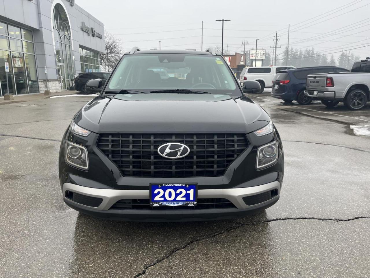 2021 Hyundai Venue Preferred IVT Photo