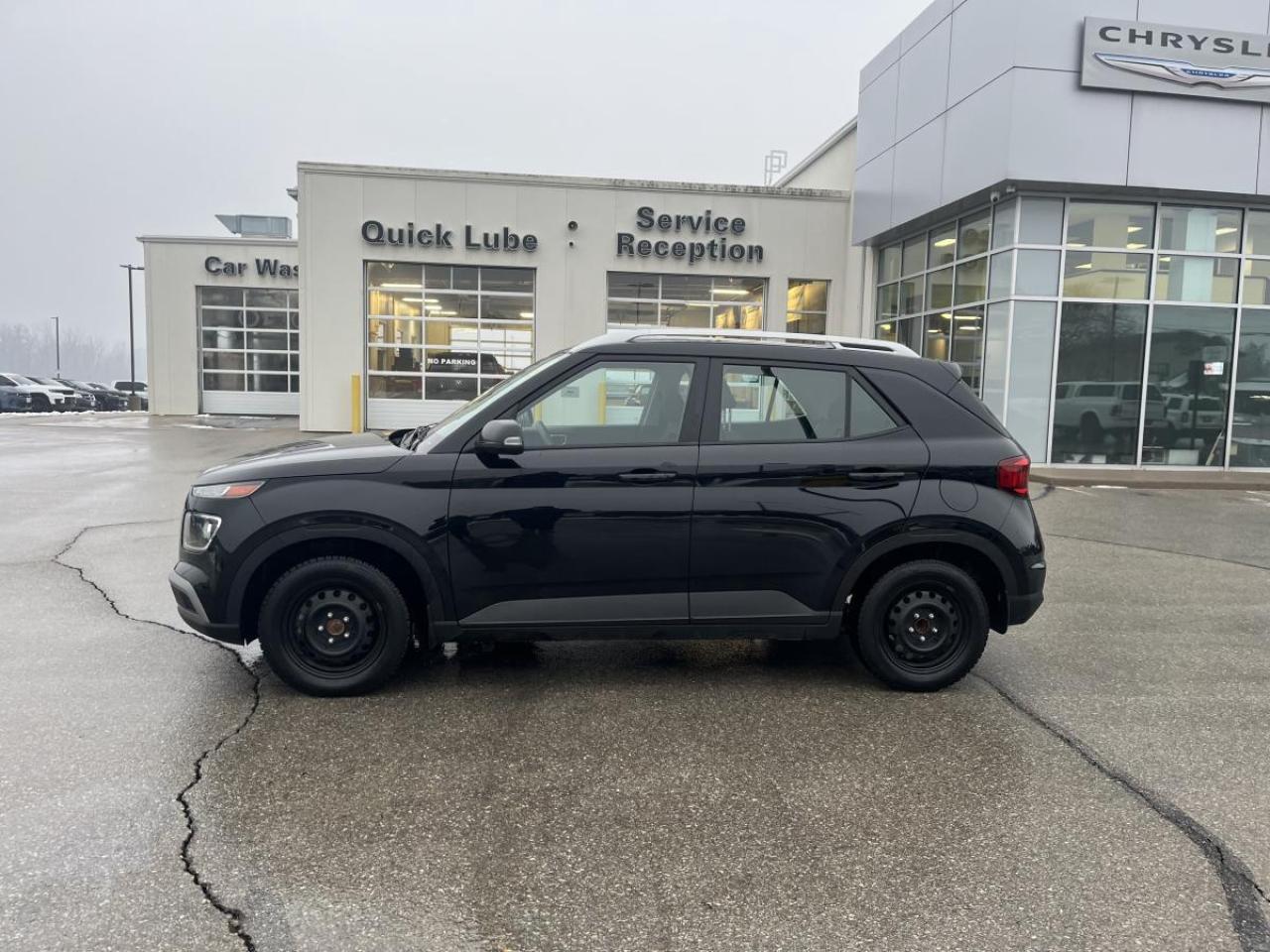 2021 Hyundai Venue Preferred IVT Photo