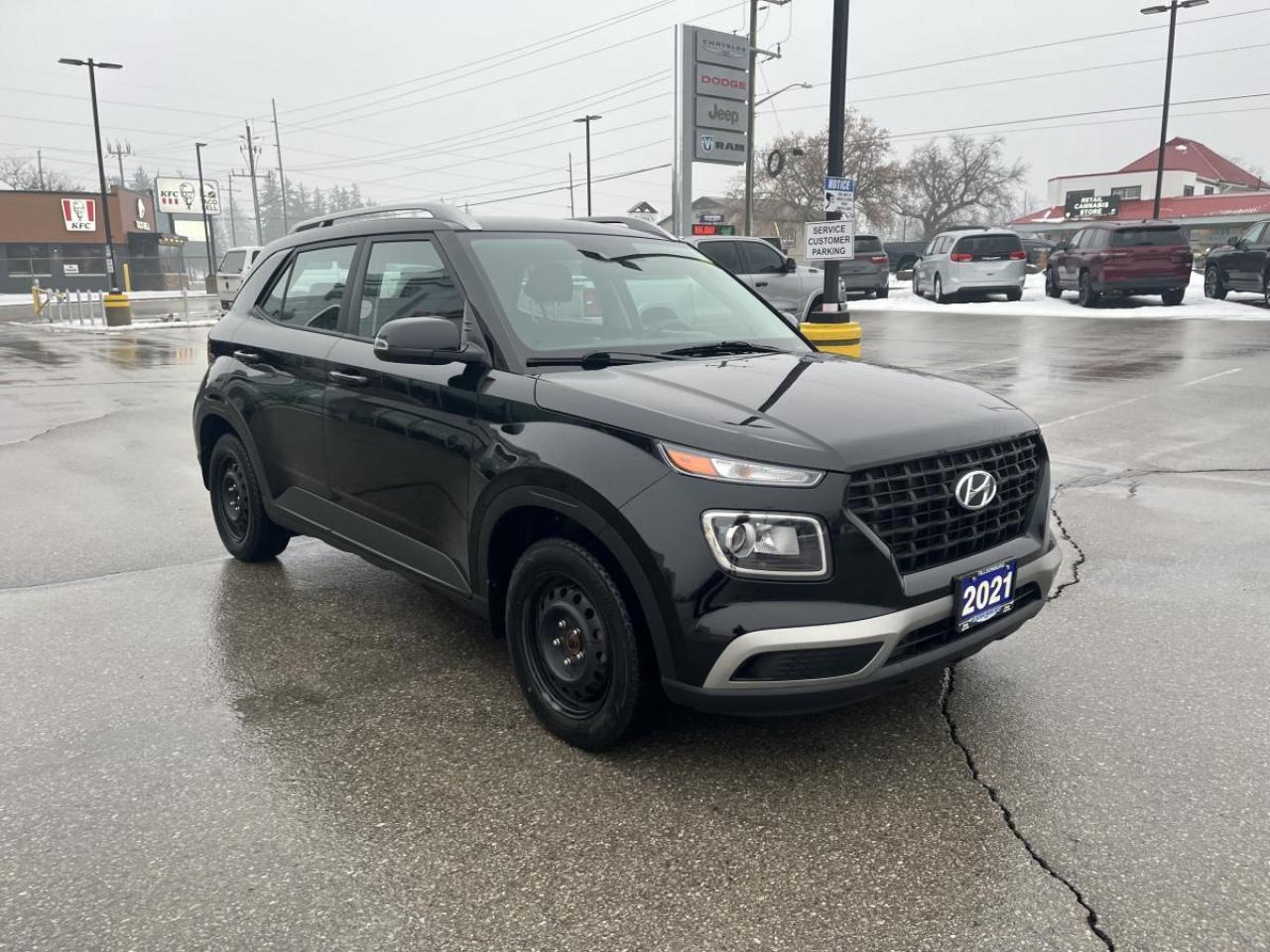 2021 Hyundai Venue Preferred IVT Photo