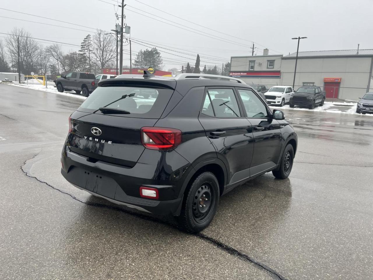 2021 Hyundai Venue Preferred IVT Photo