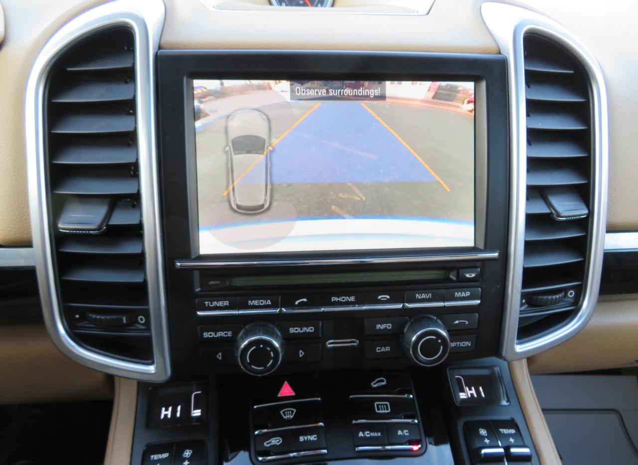 2014 Porsche Cayenne AWD PLATINUM EDITION Photo