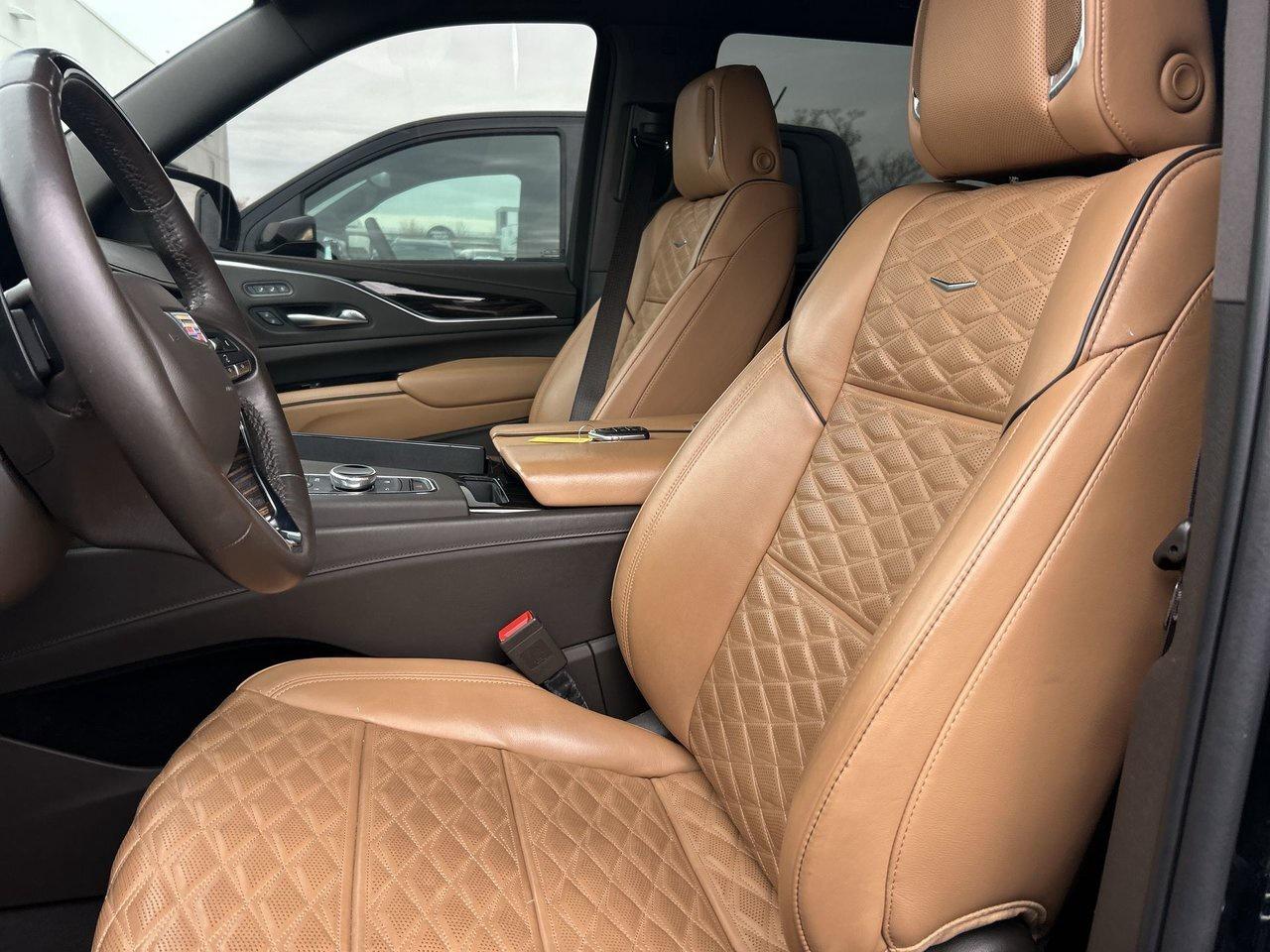 2022 Cadillac Escalade Premium Luxury Air Suspension Soft-Close Doors Ada Photo