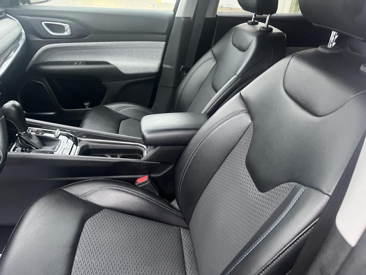 2022 Jeep Compass North 4x4 @ 3.99% for 60 mo Photo