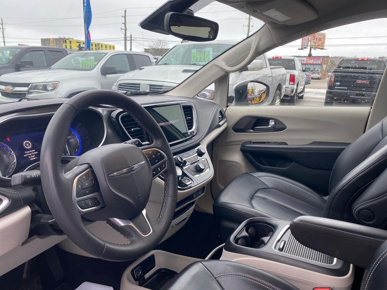 2023 Chrysler Pacifica Touring L ~Leather ~Bluetooth ~Stow 'N Go ~Camera Photo