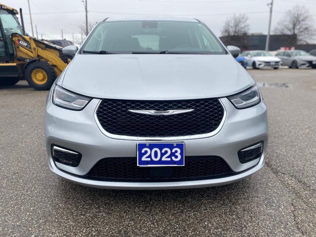 2023 Chrysler Pacifica Touring L ~Leather ~Bluetooth ~Stow 'N Go ~Camera Photo