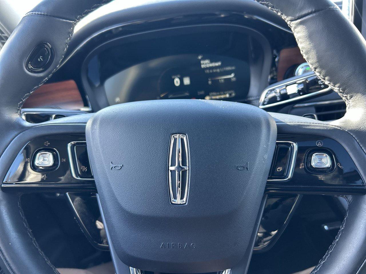 2022 Lincoln Corsair Reserve AWD Only 15,000kms! Adaptive Cruise Heated Photo