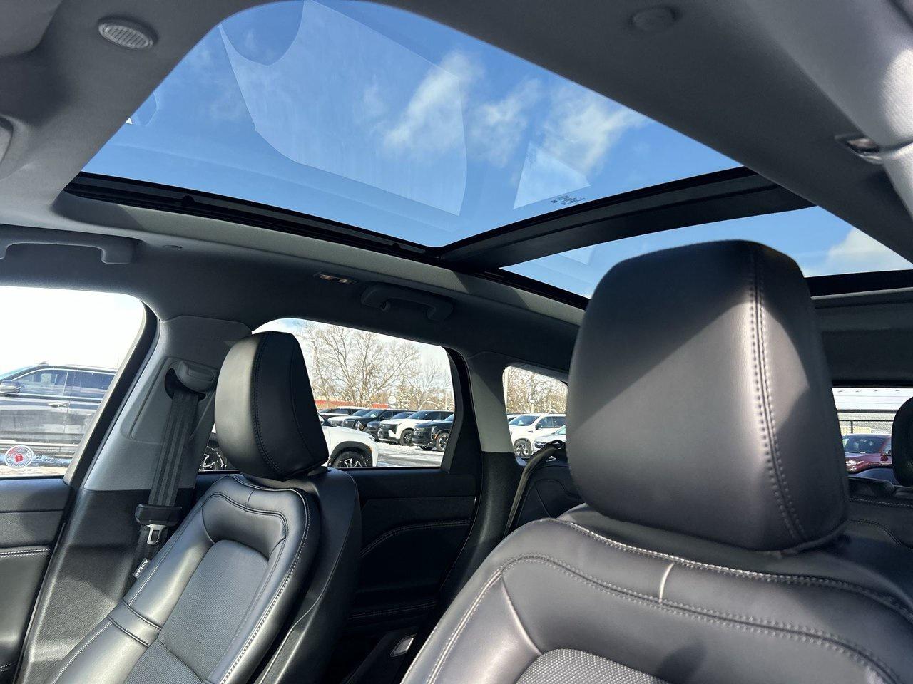 2022 Lincoln Corsair Reserve AWD Only 15,000kms! Adaptive Cruise Heated Photo