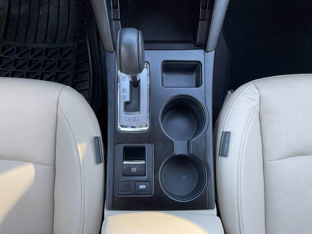 2016 Subaru Legacy 2.5i Limited & Tech Pkg - LTHR! NAV! BACK-UP CAM! Photo