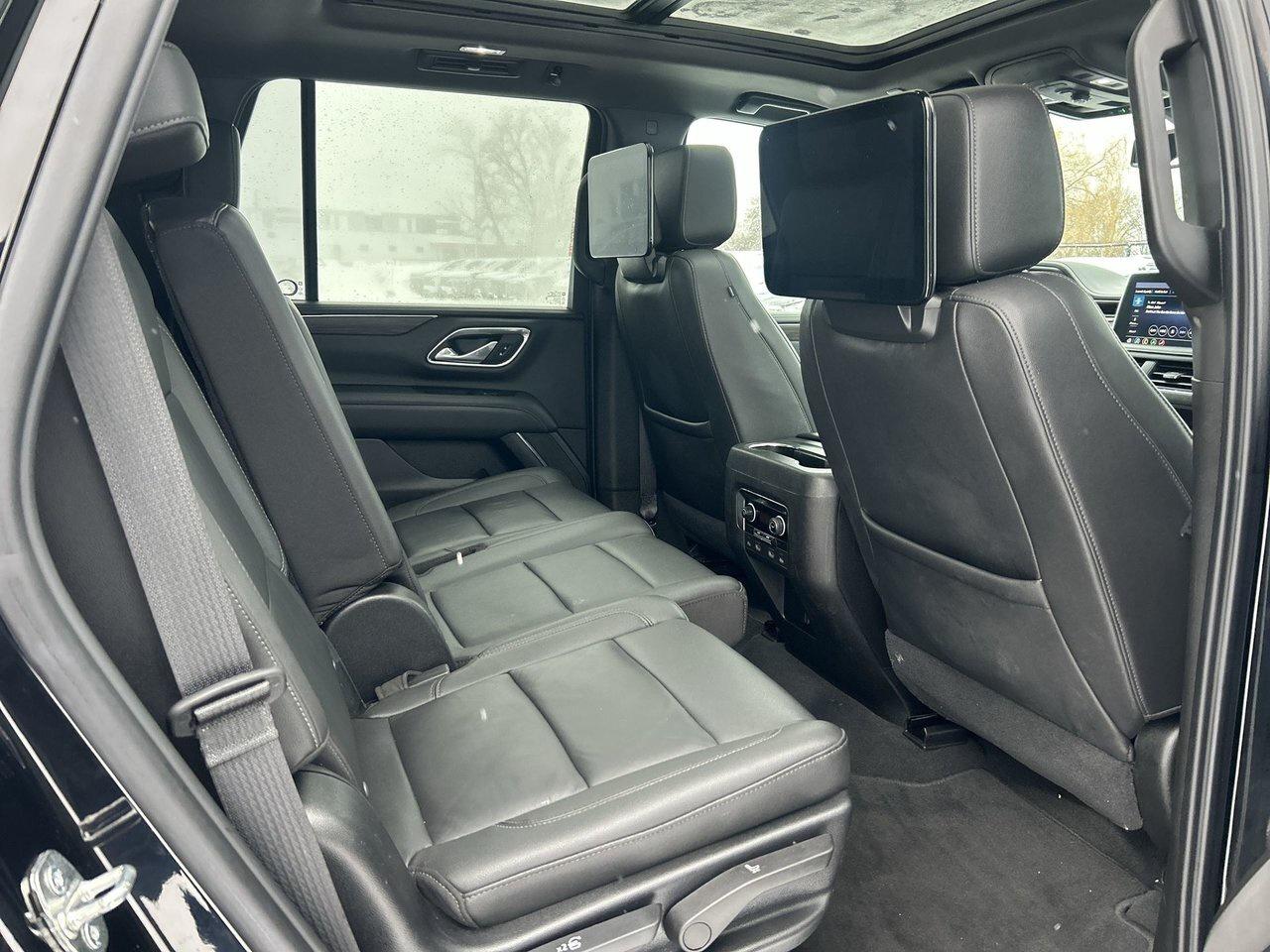 2021 Chevrolet Tahoe 4x4 Z71 8-Pass BOSE Rear Screens Sunroof Low KMs Photo