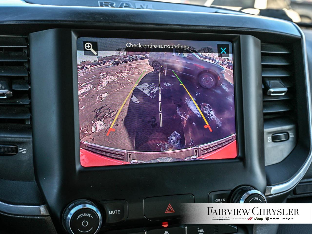 2021 RAM 1500 Big Horn CARPLAY   8.4 TOUCHSCREEN   SPRAY IN LINE Photo