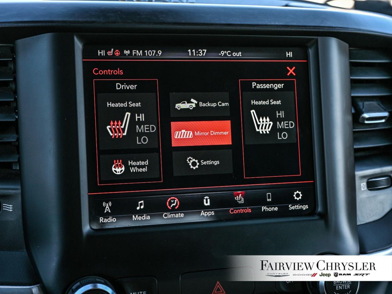 2021 RAM 1500 Big Horn CARPLAY   8.4 TOUCHSCREEN   SPRAY IN LINE Photo