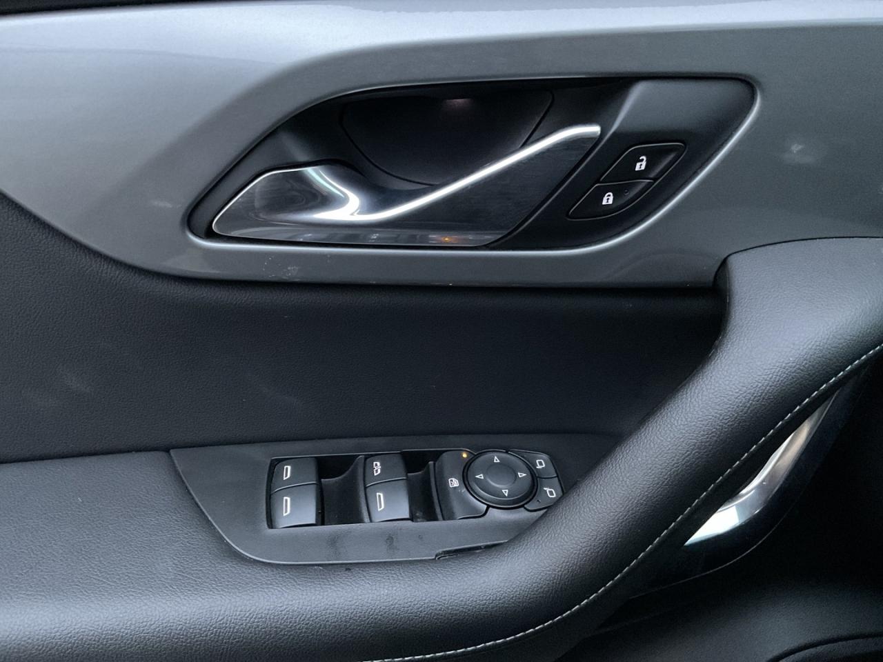 2020 Chevrolet Blazer LT AWD - BACK-UP CAM! BSM! REMOTE START! Photo