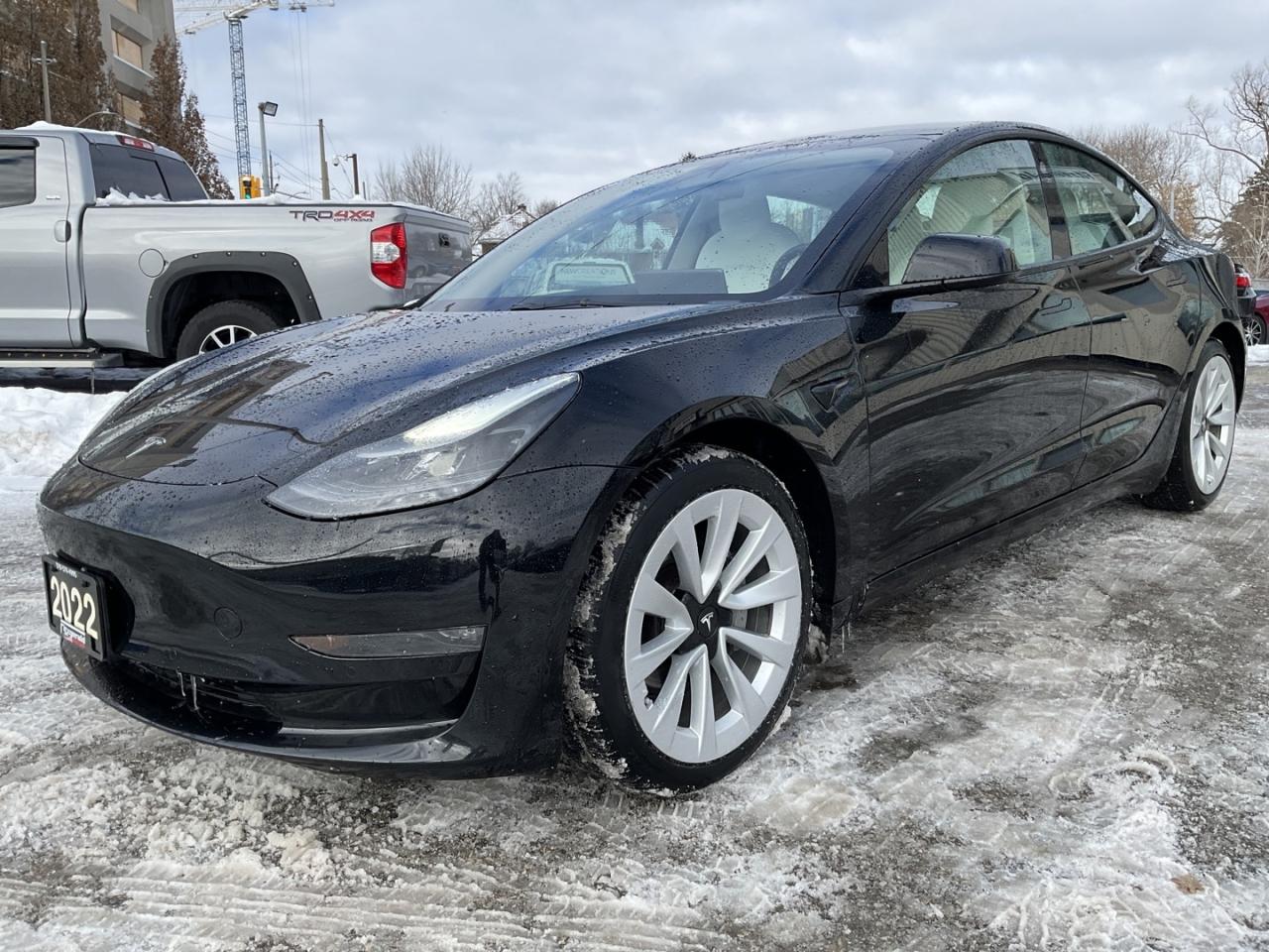 2022 Tesla Model 3 Long Range - WHITE LEATHER! NAV! CAMERAS! Photo2