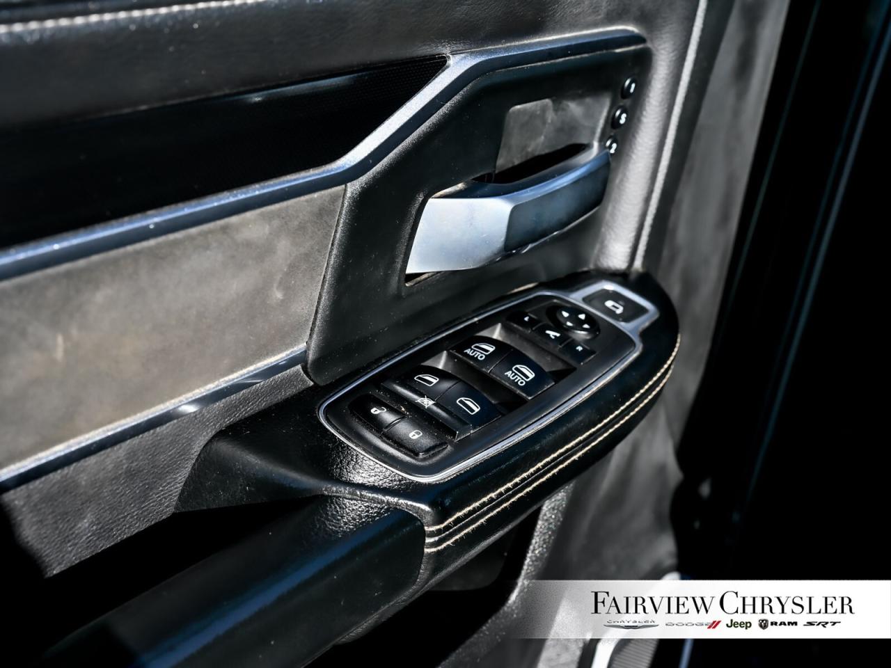 2020 RAM 3500 Laramie 8FT BOX   AISIN TRANSMISSION   SUNROOF   D Photo