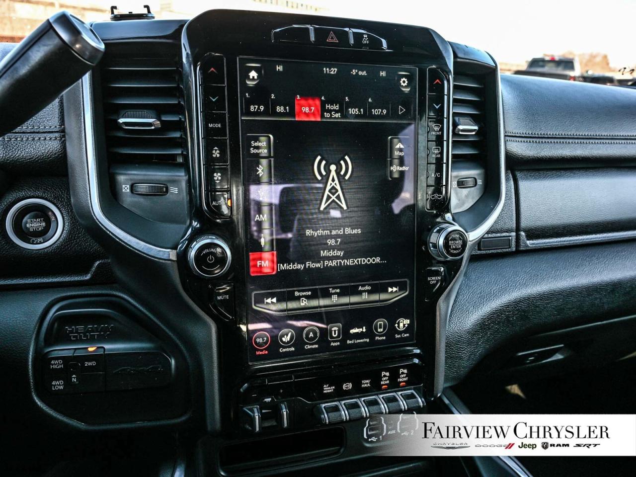 2020 RAM 3500 Laramie 8FT BOX   AISIN TRANSMISSION   SUNROOF   D Photo