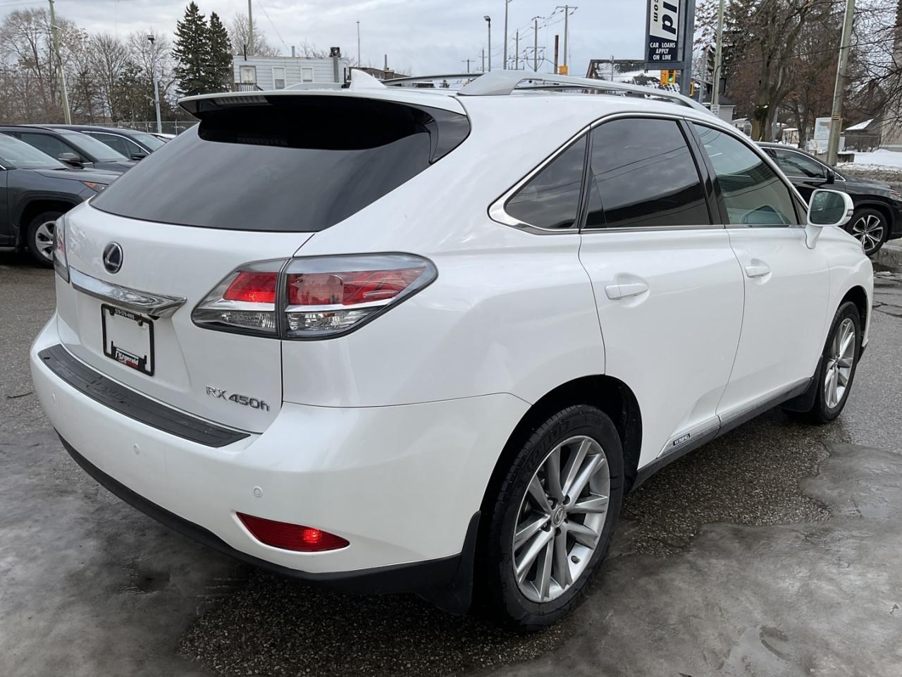 2015 Lexus RX 450h AWD - LTHR! NAV! BACK-UP CAM! HUD! BSM! Photo