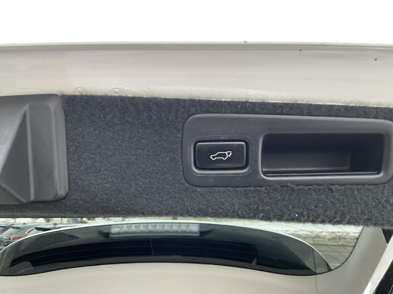 2015 Lexus RX 450h AWD - LTHR! NAV! BACK-UP CAM! HUD! BSM! Photo