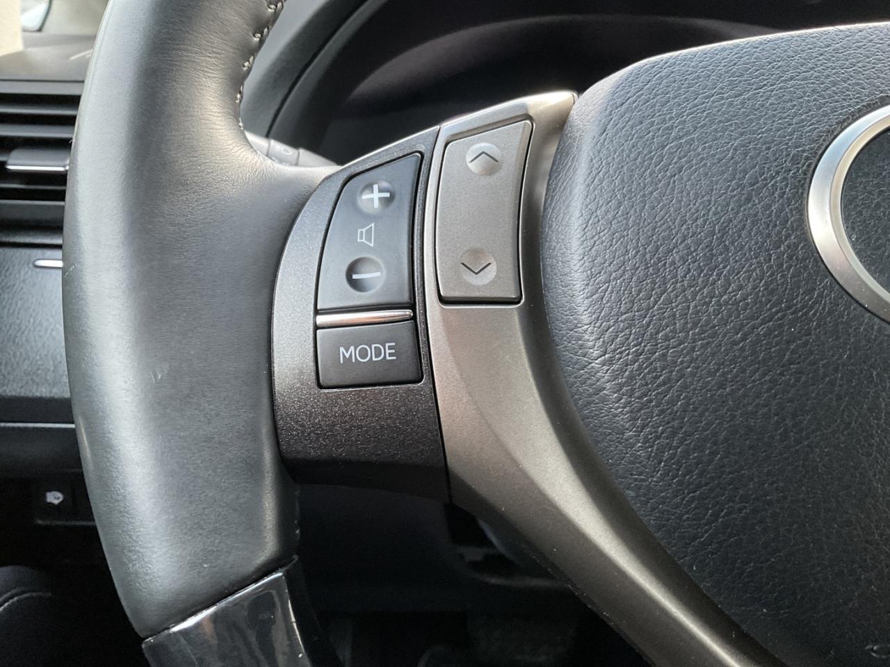 2015 Lexus RX 450h AWD - LTHR! NAV! BACK-UP CAM! HUD! BSM! Photo