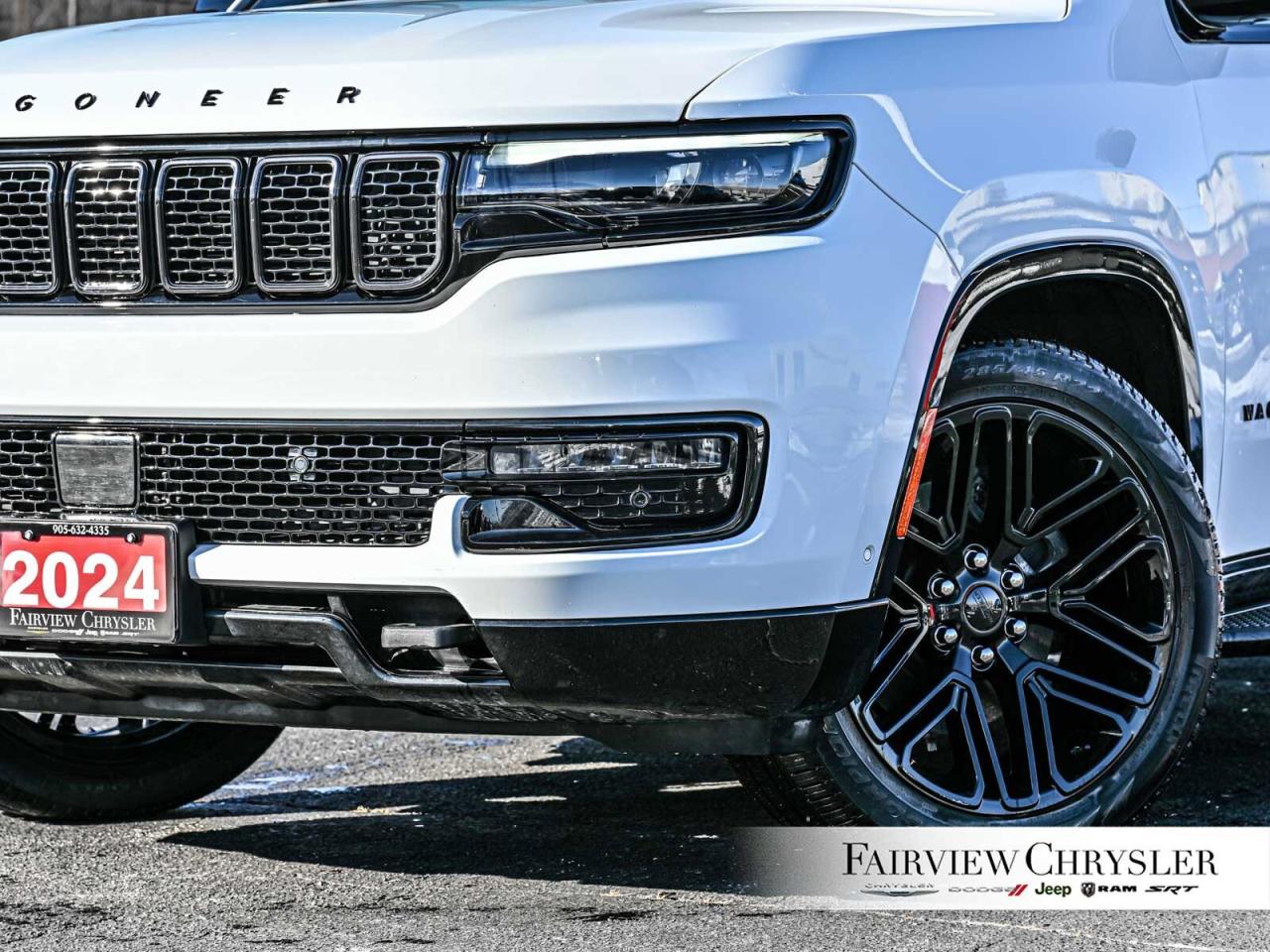 2024 Jeep Wagoneer L Series II Carbide   HEAVY DUTY TOW   THREE PANEL R Photo