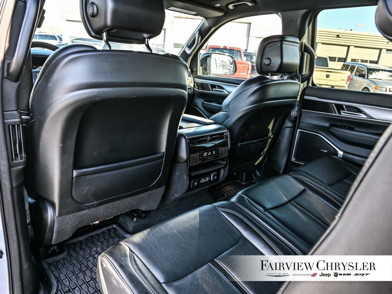 2024 Jeep Wagoneer L Series II Carbide   HEAVY DUTY TOW   THREE PANEL R Photo