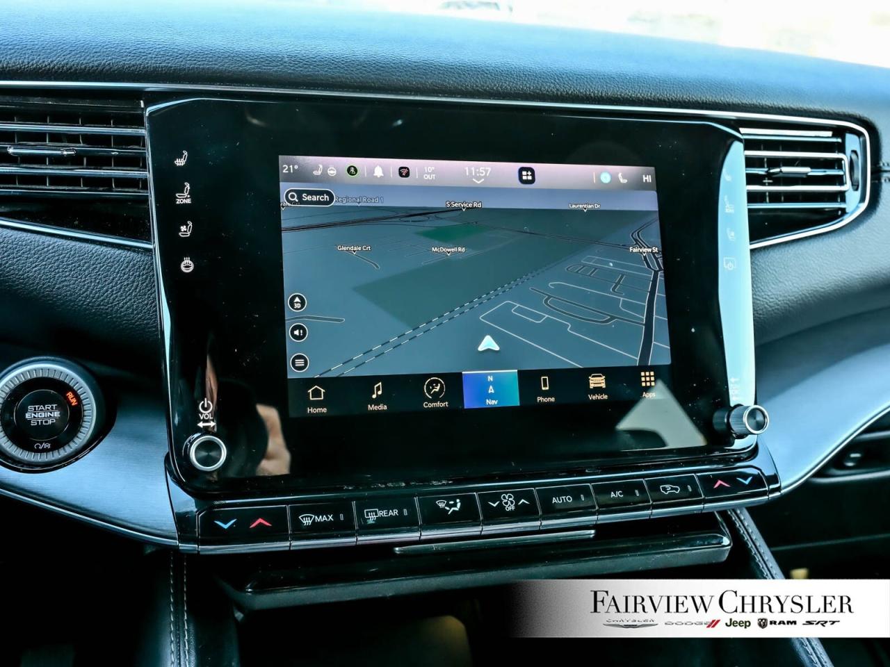 2024 Jeep Wagoneer L Series II Carbide   HEAVY DUTY TOW   THREE PANEL R Photo