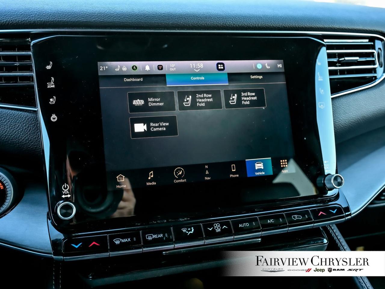 2024 Jeep Wagoneer L Series II Carbide   HEAVY DUTY TOW   THREE PANEL R Photo