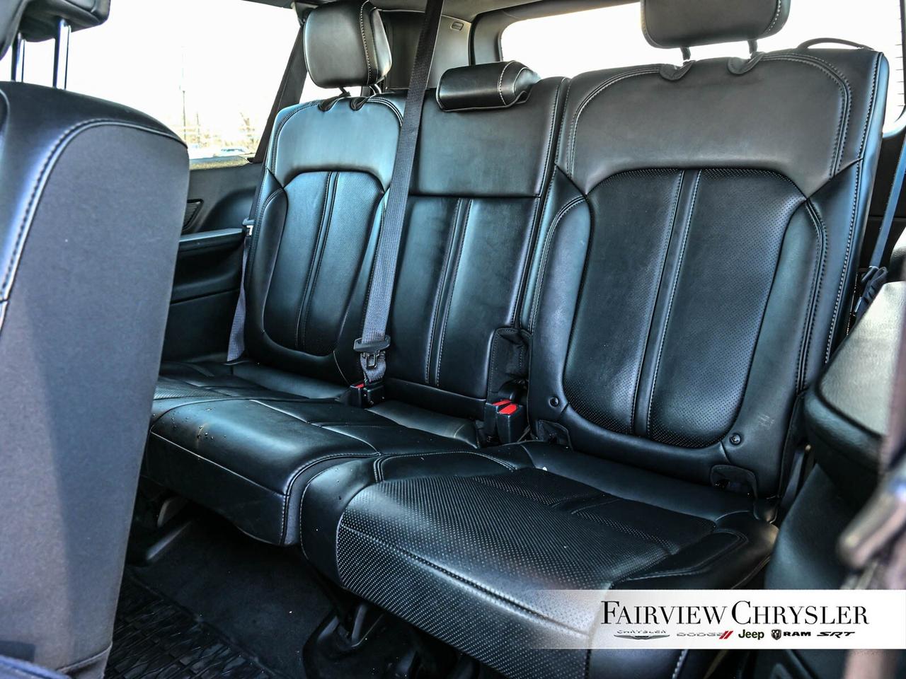 2024 Jeep Wagoneer L Series II Carbide   HEAVY DUTY TOW   THREE PANEL R Photo