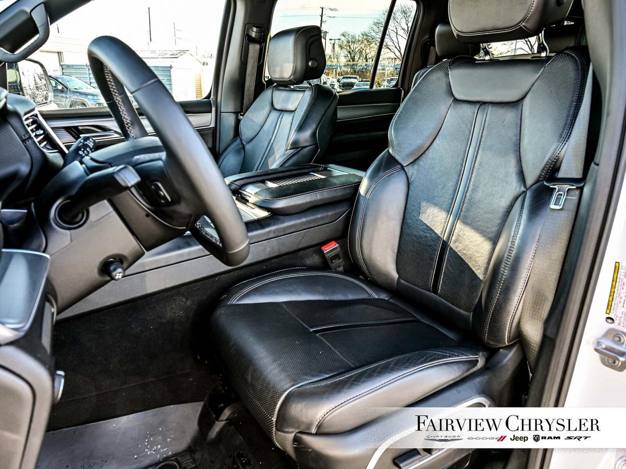 2024 Jeep Wagoneer L Series II Carbide   HEAVY DUTY TOW   THREE PANEL R Photo