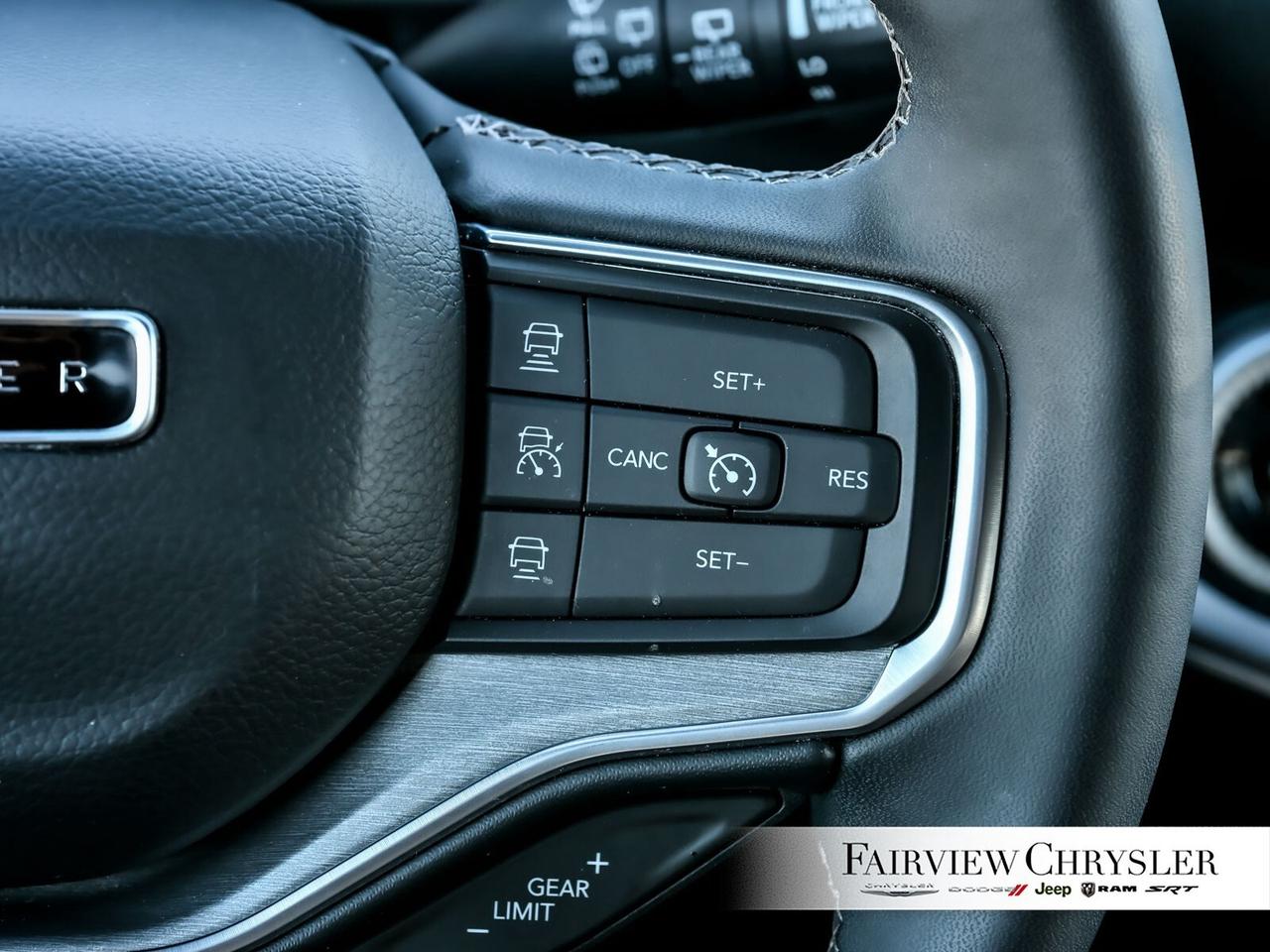 2024 Jeep Wagoneer L Series II Carbide   HEAVY DUTY TOW   THREE PANEL R Photo