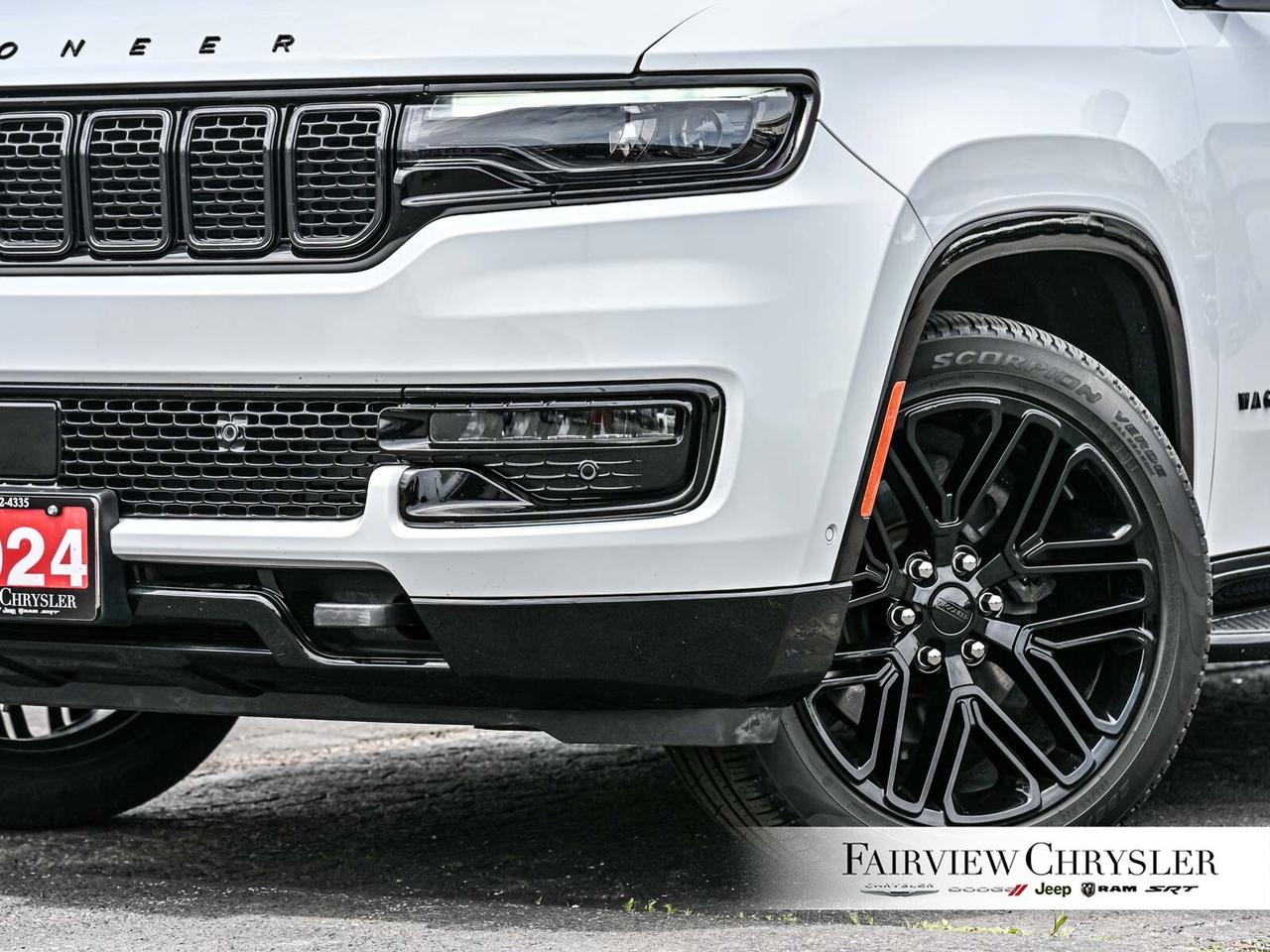 2024 Jeep Wagoneer L Series II Carbide   HEAVY DUTY TOW   THREE PANEL R Photo