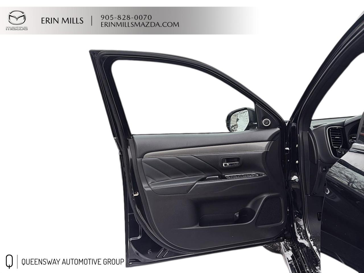 2019 Mitsubishi Outlander GT NO ACCIDENTS PLUGIN CARPLAY ROOF CAM NO ACCIDEN Photo